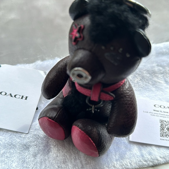 OUTLAW BEAR BAG CHARM (COACH F56746) - Picture 5 of 10